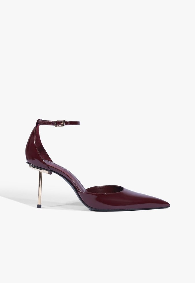 Scarpin Pin Heel Fivela Couro Vinho