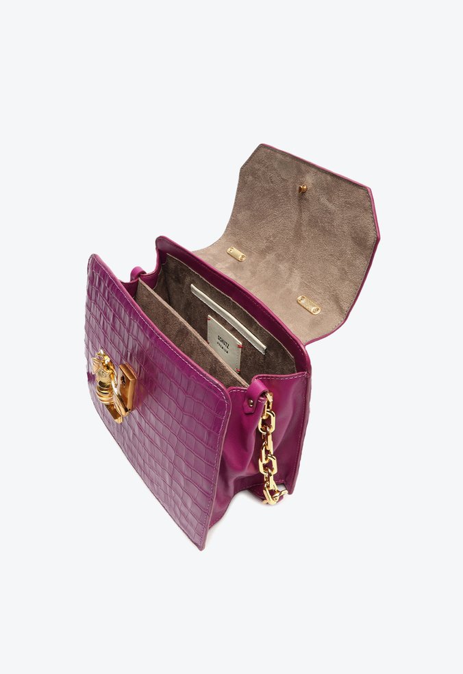 Bolsa Tiracolo Grande Believe Couro Roxa Bolsa Tiracolo Grande Believe Couro Roxa