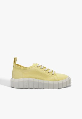 TENIS AMARELO