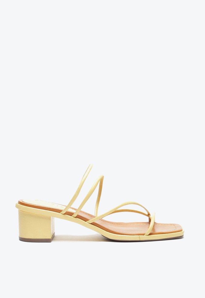 Sandália Mule Strings Freshfull 60’S Amarelo