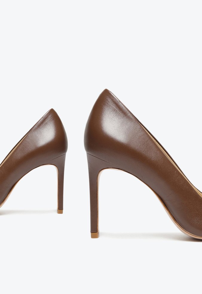 Sapato Scarpin Salto Alto Couro Verniz Marrom Sapato Scarpin Salto Alto Couro Verniz Marrom