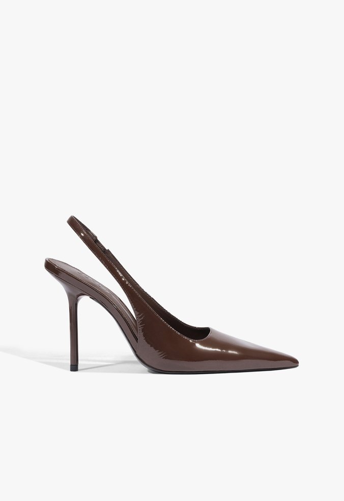 Scarpin Slingback Lucy Couro Marrom