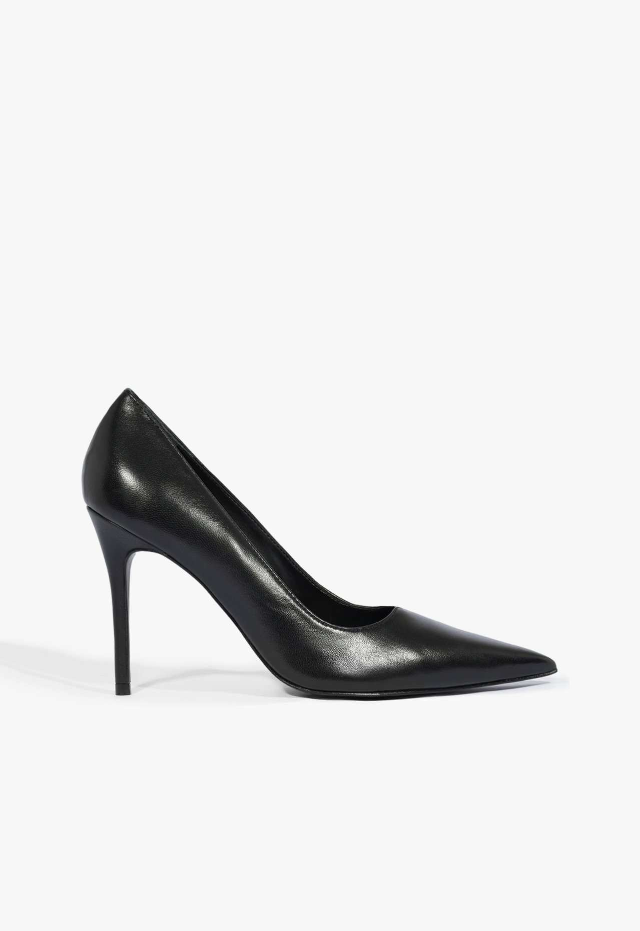 Scarpin Ines High Couro Preto | Schutz