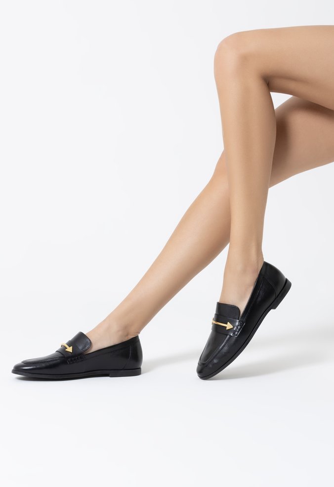 Mocassim Desmond Triangle Couro Preto