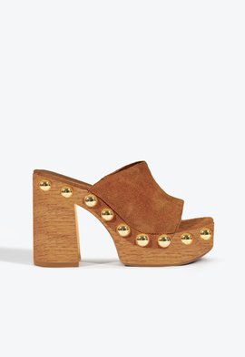  Sandália Couro Tachas Marrom