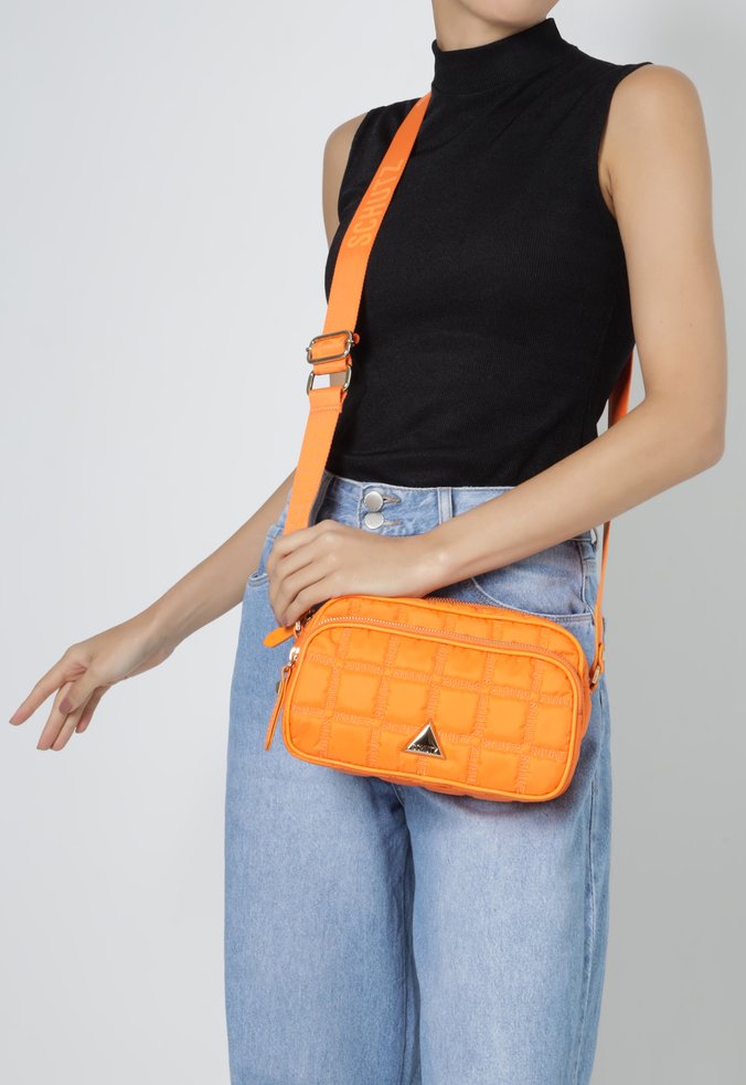Bolsa Tiracolo Poise Média Laranja | Schutz