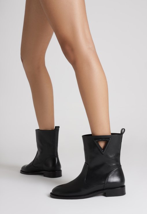 Bota Montaria Couro Cano Médio Preta