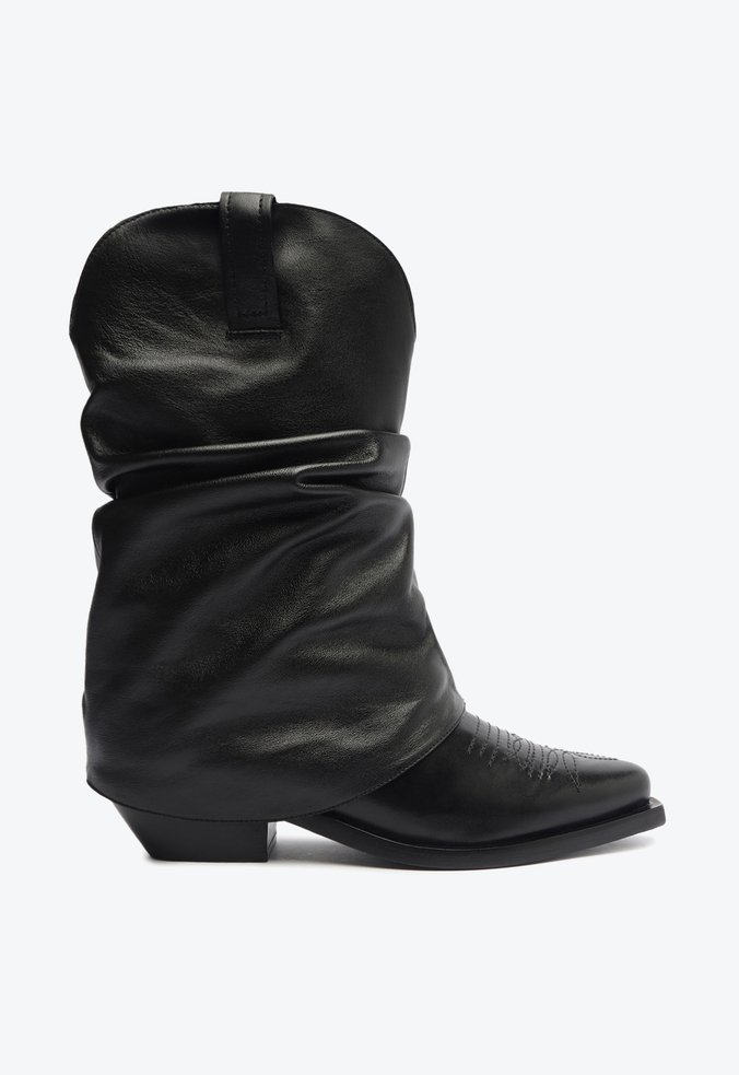 Bota Cano Médio Couro Preta