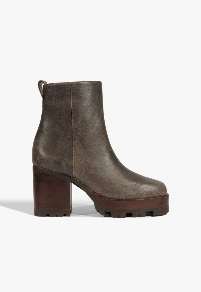 Bota 240 Marrom 