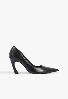 Scarpin Lexi Lo Couro Preto