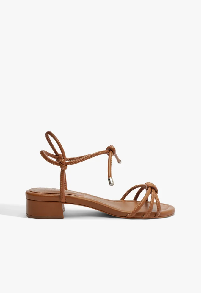 Sandália Salto Bloco Tiras Marrom