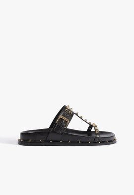 Papete Studs Couro Preta