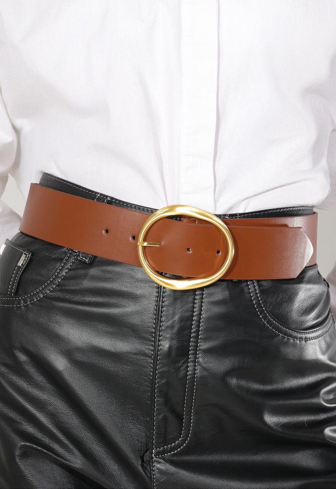 Cinto Nyssa Couro Marrom